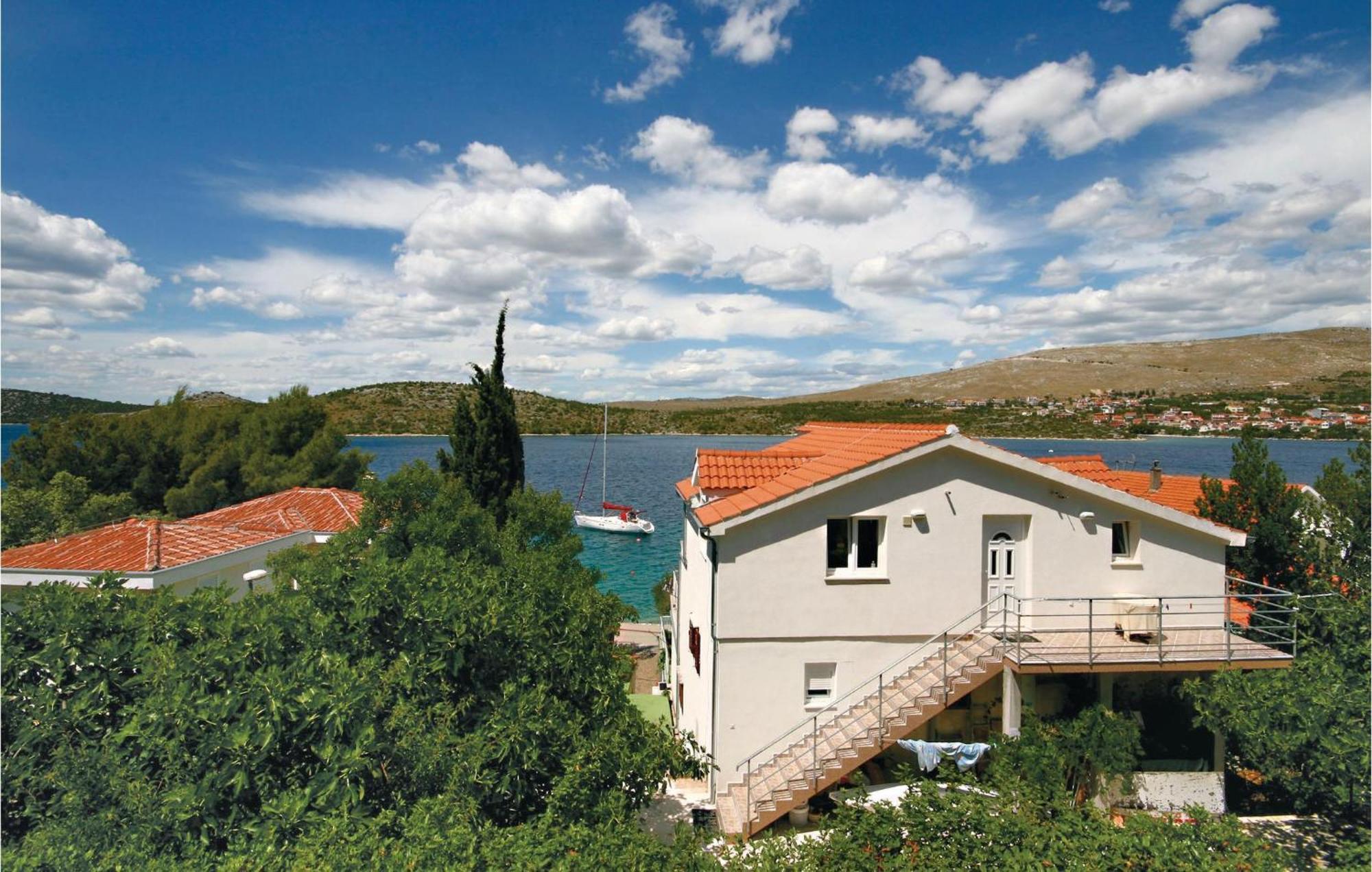 2 Bedroom Beautiful Home In Sparadici Grebastica Luaran gambar