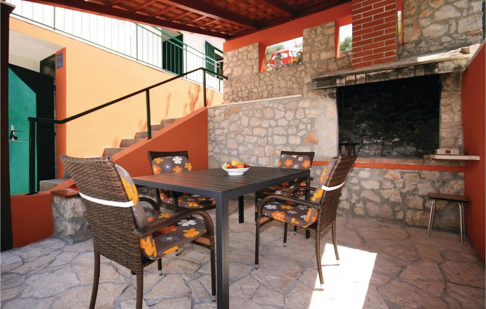 2 Bedroom Beautiful Home In Sparadici Grebastica Luaran gambar